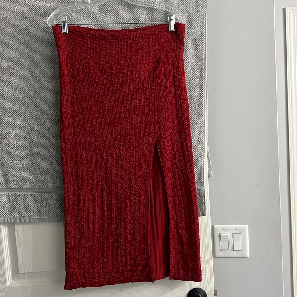 Free People One Valentina Midi Skirt, NWOT, Size M, Waist 16”, Red (Ruby Glare),
